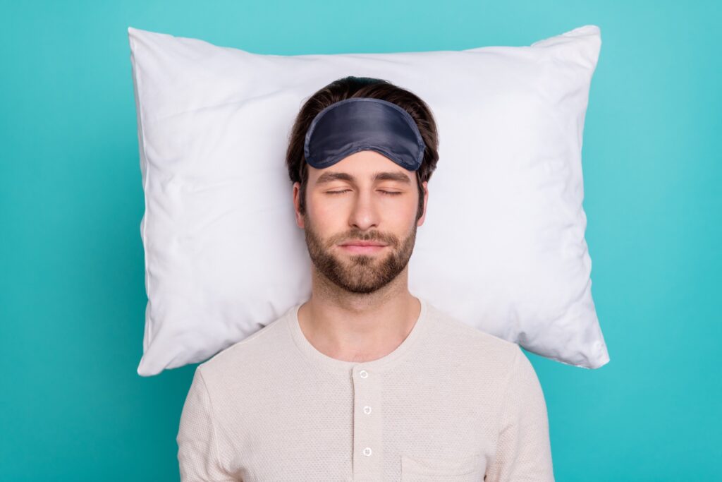 «Στρατιωτική Μέθοδος»: H viral τεχνική για να κοιμάστε μέσα σε 2’