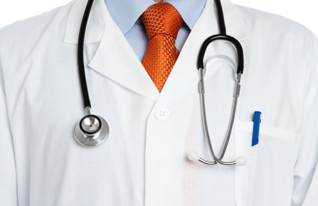Ο προσωπικός γιατρός προκαλεί αντιδράσεις – Παθολόγοι και Γενικοί Γιατροί σχολιάζουν το σχέδιο Αγαπηδάκη