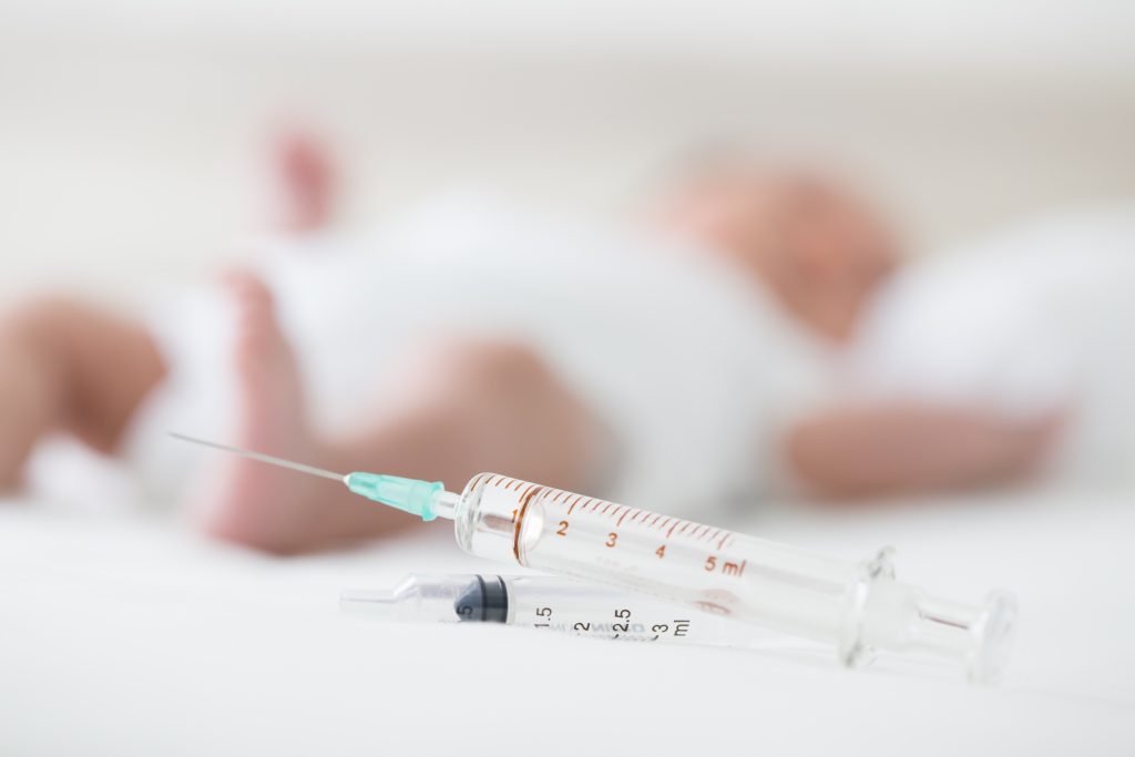 Το πρώτο εμβόλιο έναντι του RSV εντάσσεται στην εθνική εκστρατεία εμβολιασμού-Ποια παιδιά πρέπει να το κάνουν