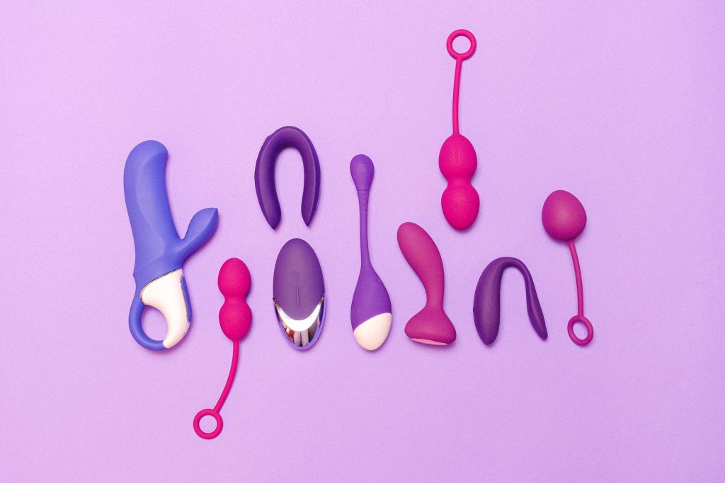 Τα sex toys έχουν χημικές ουσίες που διαταράσσουν τις ορμόνες- Τι να προσέχετε