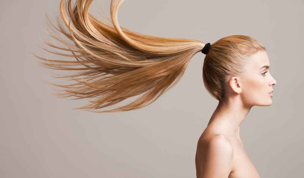 Γερά μαλλιά: Αυτή η βιταμίνη προλαμβάνει την τριχόπτωση