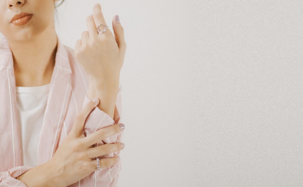 Οστεοαρθρίτιδα στα χέρια: Το κοινό φάρμακο που θα σας βοηθήσει να ζήσετε χωρίς πόνο