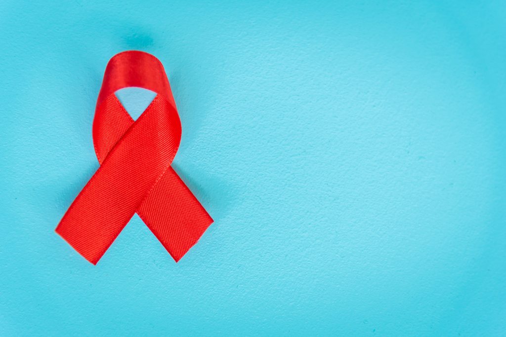 AIDS: Ανησυχεί η αύξηση των κρουσμάτων στην Ελλάδα – Που οφείλεται