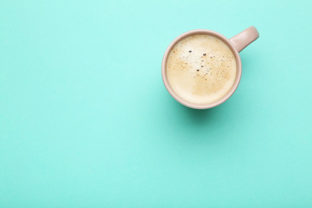 Πόσο ντεκαφεϊνέ είναι τελικά ο καφές χωρίς καφεΐνη; Τα οφέλη του για την υγεία