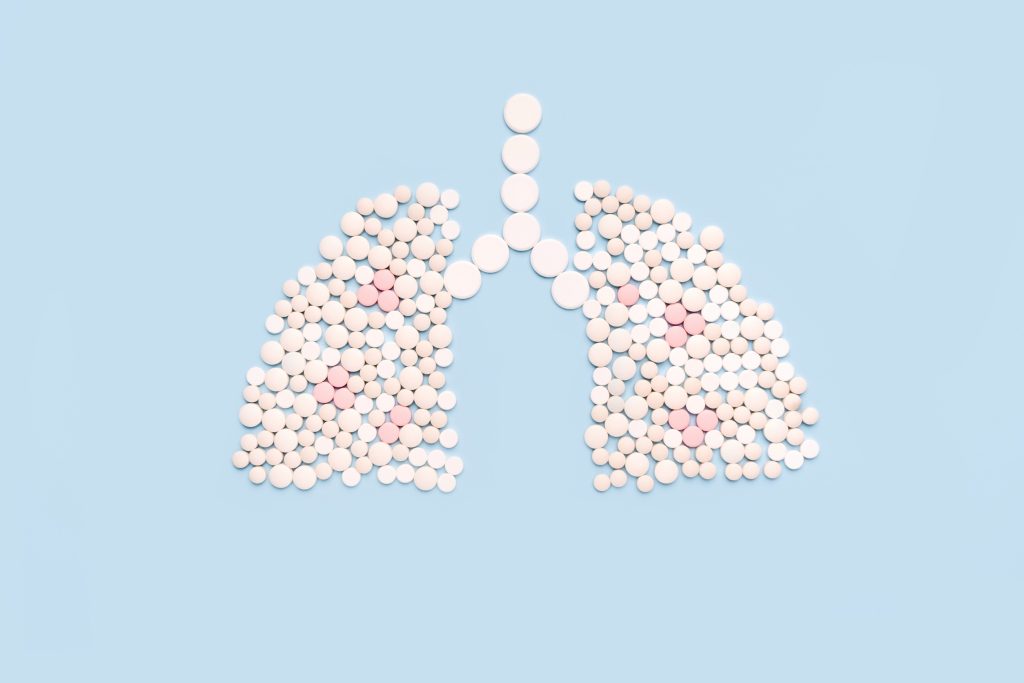 Το χάπι για τον καρκίνο του πνεύμονα που μειώνει στο μισό τον κίνδυνο θανάτου