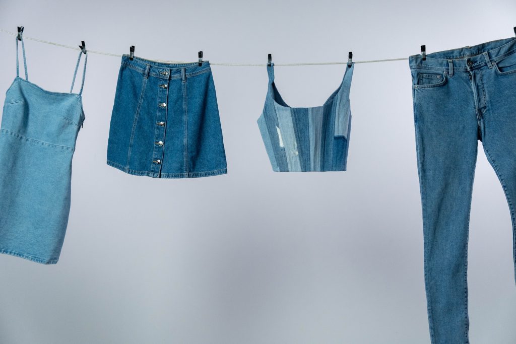 Άπλωμα ρούχων: Το λάθος που εγκυμονεί σοβαρούς κινδύνους 