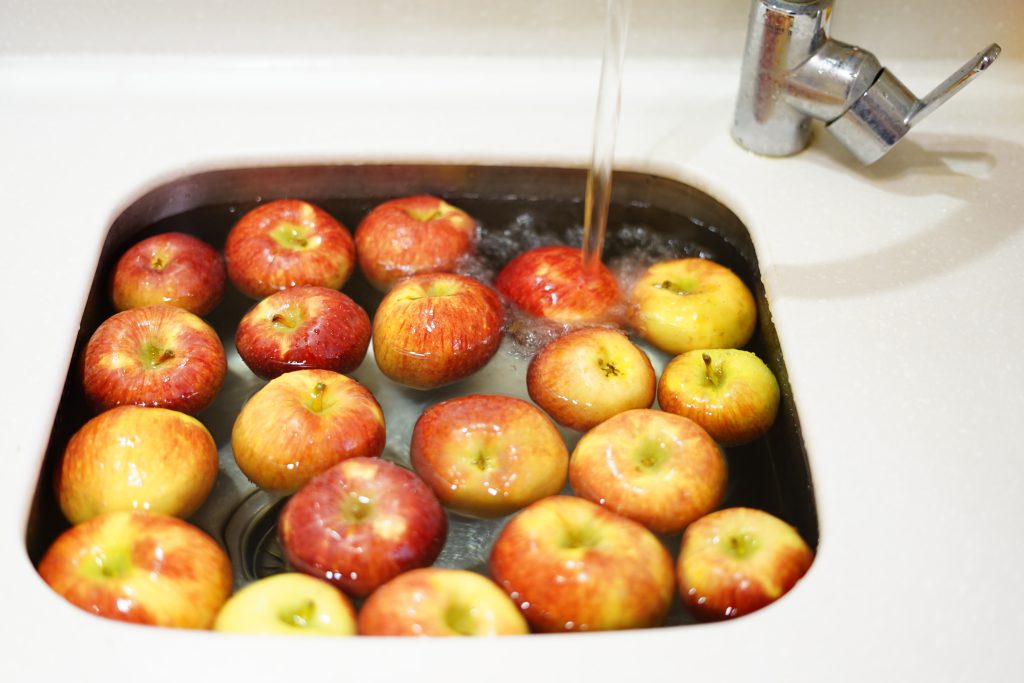12 τροφές που δεν πρέπει ποτέ να πλένετε σύμφωνα με τους επιστήμονες