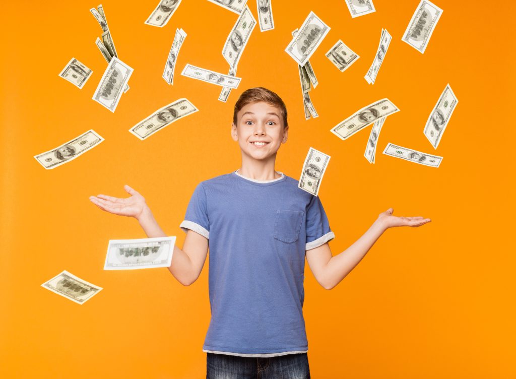 Παιδί και χρήματα: Συμβουλές ανάλογα την ηλικία του