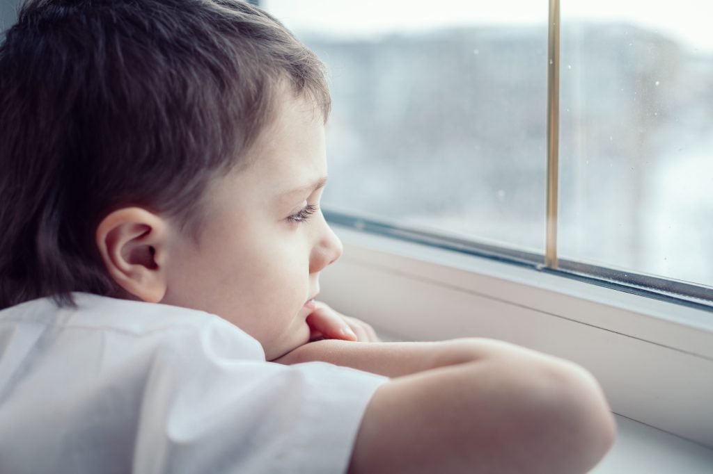 Παιδική κατάθλιψη: 8 σημάδια που την μαρτυρούν σύμφωνα με ειδικούς