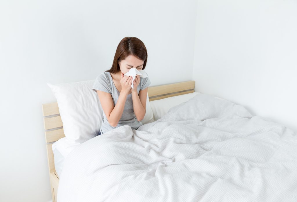 Ακάρεα σκόνης: Το ελάχιστα γνωστό σημάδι που μπορεί να μπερδέψετε με κρυολόγημα