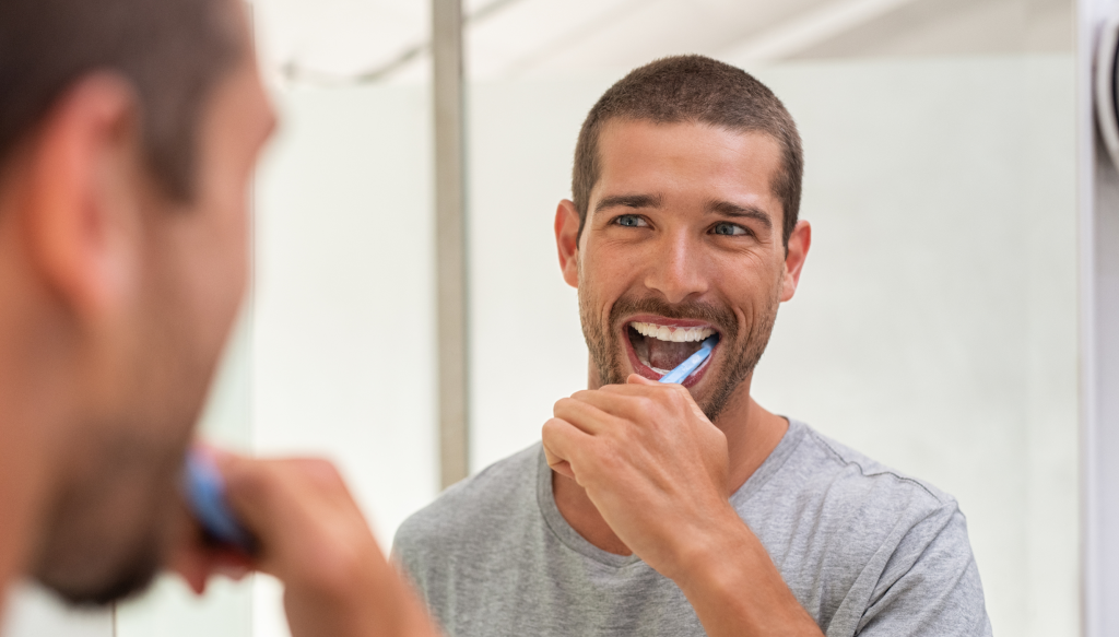 Το μυστικό για να αποφύγετε διαβήτη, άνοια και καρδιαγγειακά κρύβεται στο στόμα σας