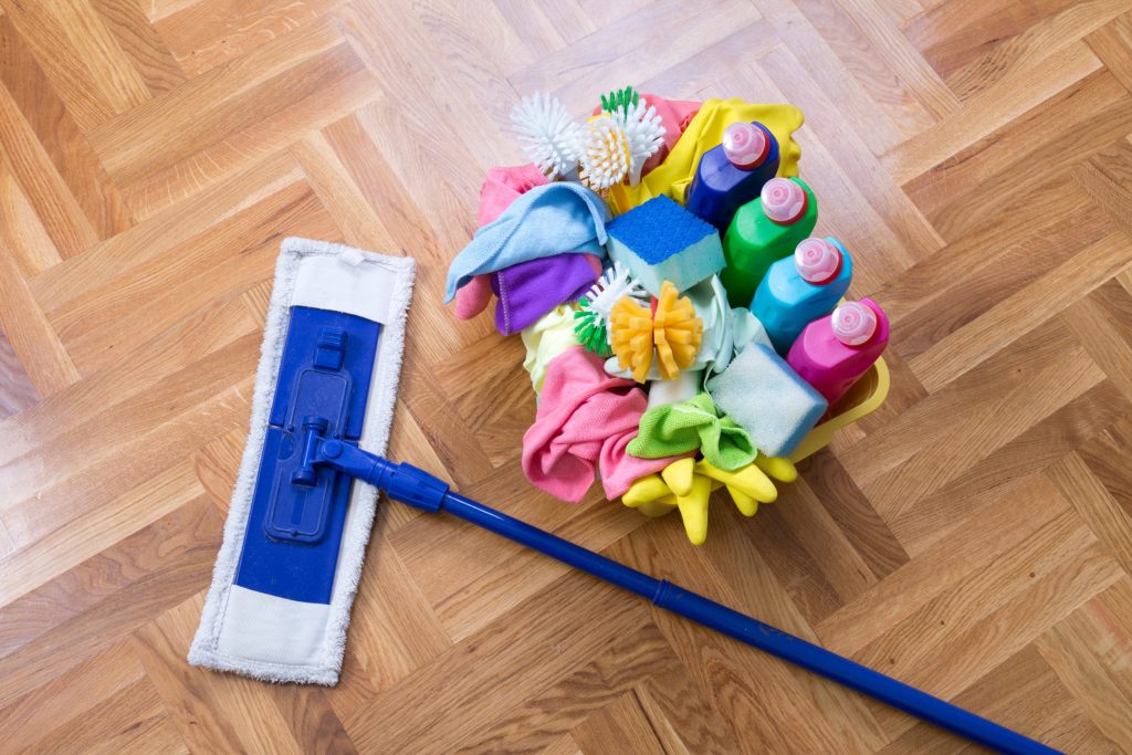 καθαρισμού, δουλειές του σπιτιού