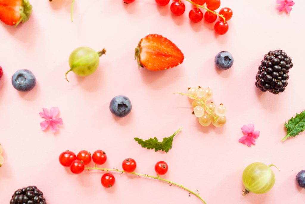 Φράουλα: Το νόστιμο φρούτο που ρίχνει τη χοληστερόλη, καταπολεμά την αρθρίτιδα και προστατεύει από δεκάδες παθήσεις