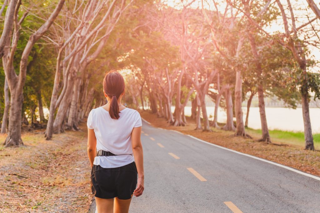 Περπάτημα: Η τεχνική των 30 δευτερολέπτων που σας βοηθά να χάσετε μισό κιλό την εβδομάδα