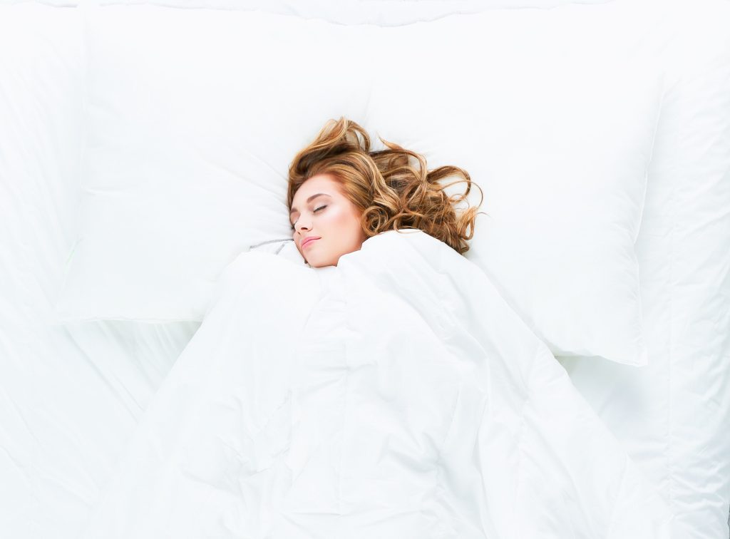 Ύπνος: Πώς να κοιμηθείτε ξανά αν ξυπνήσετε στη μέση της νύχτας - 4 πρωτότυπες συμβουλές
