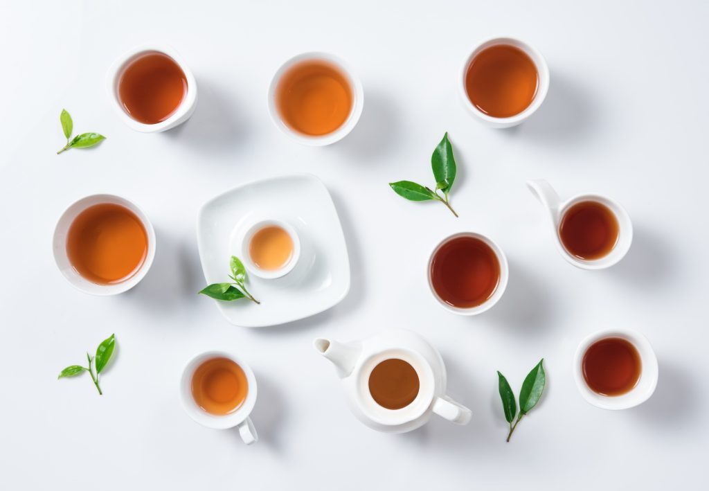 Τσάι kombucha:Το αρχαίο ρόφημα που βοηθάει στη μείωση του λίπους, ρίχνει τα τριγλυκερίδια και τη χοληστερόλη και κάνει καλό στο έντερο