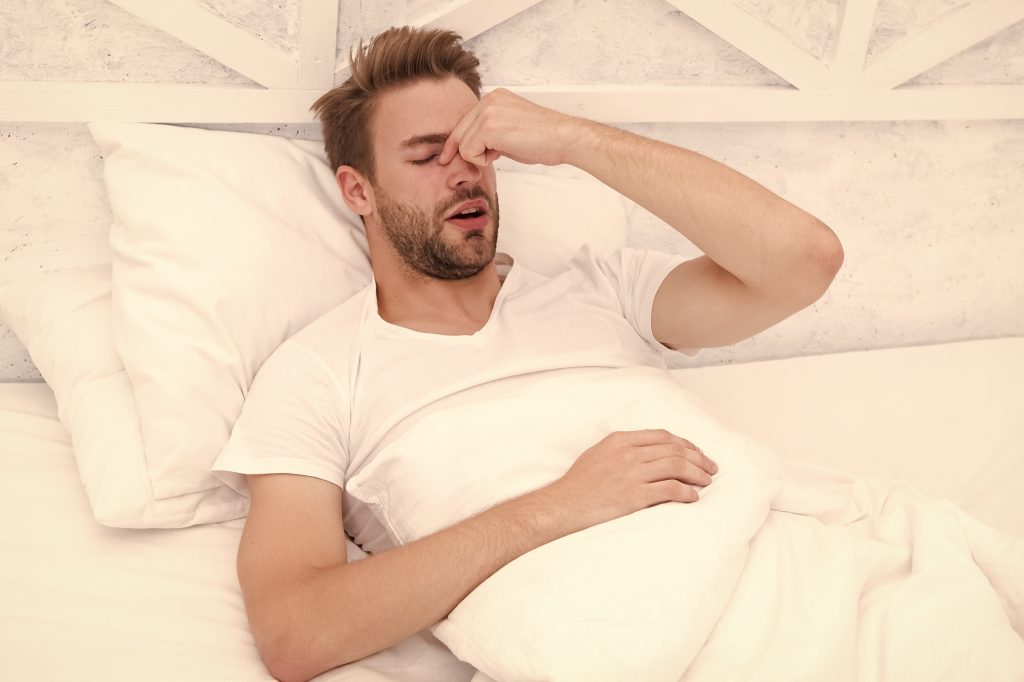 Παγκόσμια Ημέρα ‘Υπνου: Ενας στους δύο άντρες με υπνική άπνοια – Τα συμπτώματα της σιωπηλής επιδημίας
