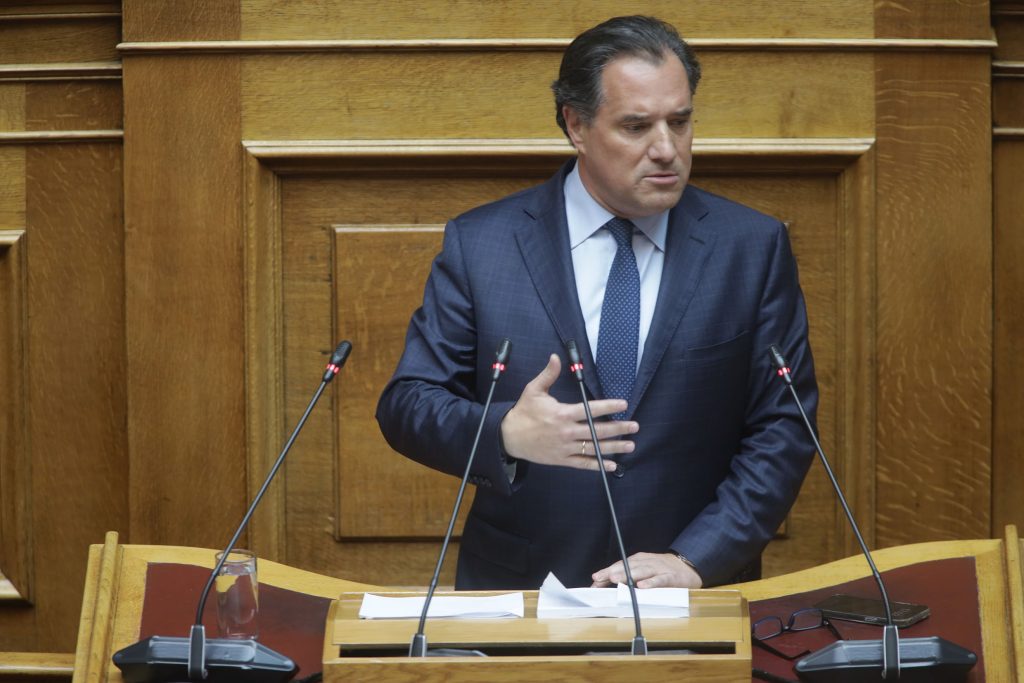 Στο επίκεντρο της αντιπαράθεσης το ιδιωτικό έργο των γιατρών του ΕΣΥ
