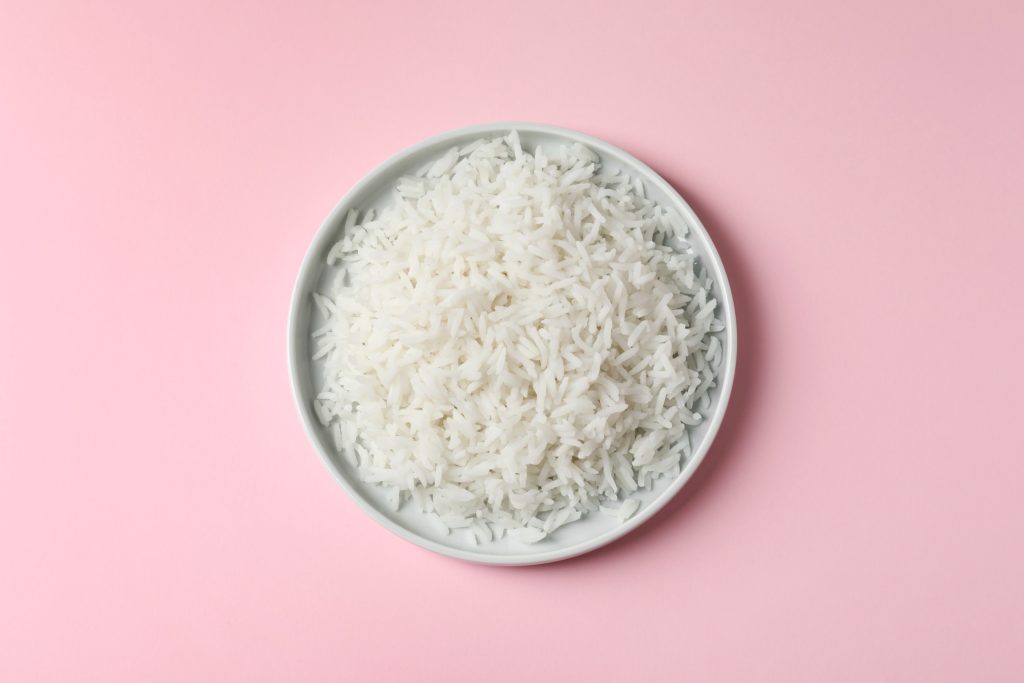 Ρύζι: Πόσο καιρό διατηρείται στο ψυγείο μετά το μαγείρεμά του και τι πρέπει να προσέχετε