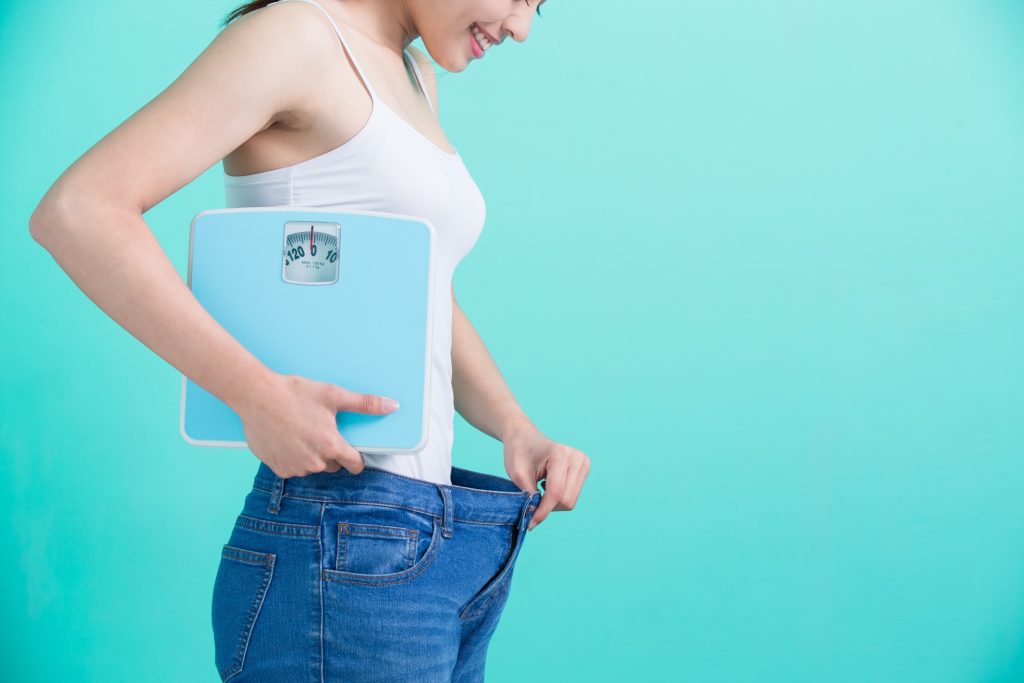 Κάνετε δίαιτα αλλά δεν βλέπετε αποτέλεσμα; Το κόλπο για να ενισχύσετε την απώλεια βάρους