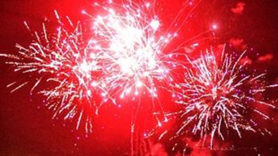 Τα βεγγαλικά και τα πυροτεχνήματα δεν είναι παιχνίδι-Πώς θα προφυλαχθείτε από τα ατυχήματα