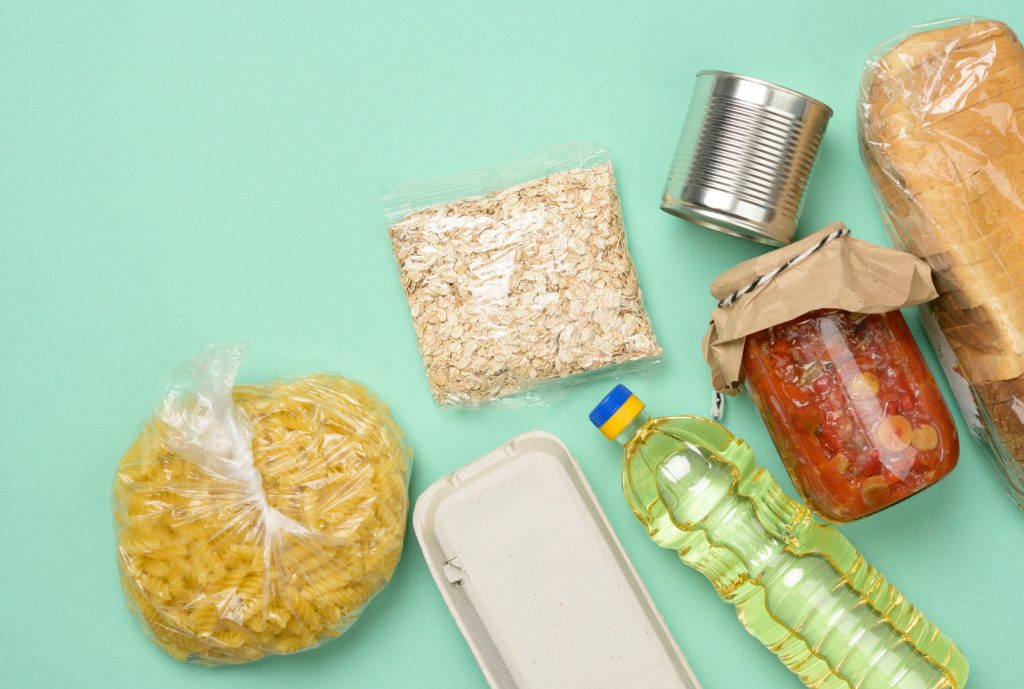 Σε ποια κοινά τρόφιμα έχουν εντοπιστεί πλαστικά – Από τι κινδυνεύετε