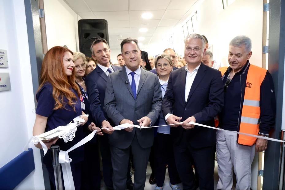 Άδωνις Γεωργιάδης: Εγκαίνια στο νοσοκομείο Καλαμάτας-Αποδοκιμασίες από τους εργαζόμενους για την υποστελέχωση