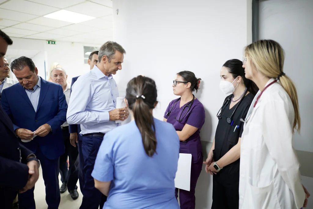 Ο Πρωθυπουργός Κυριάκος Μητσοτάκης επισκέφθηκε το «Ιπποκράτειο» και ενημερώθηκε για την πρόοδο των έργων