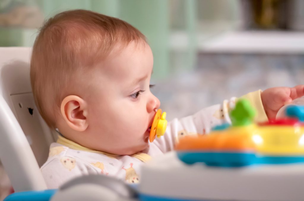 Lancet: Η έκθεση των παιδιών σε πλαστικά μπορεί να προκαλέσει παχυσαρκία, υπογονιμότητα και άσθμα – Πώς θα τα προστατεύσουμε;