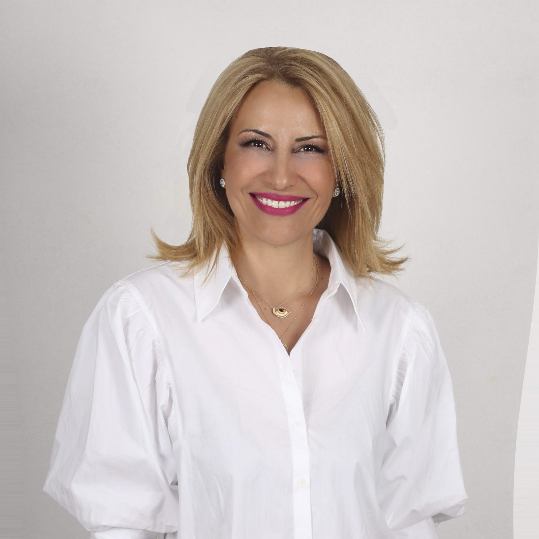 Δέσποινα Πλουσίου, Ψυχοθεραπεύτρια