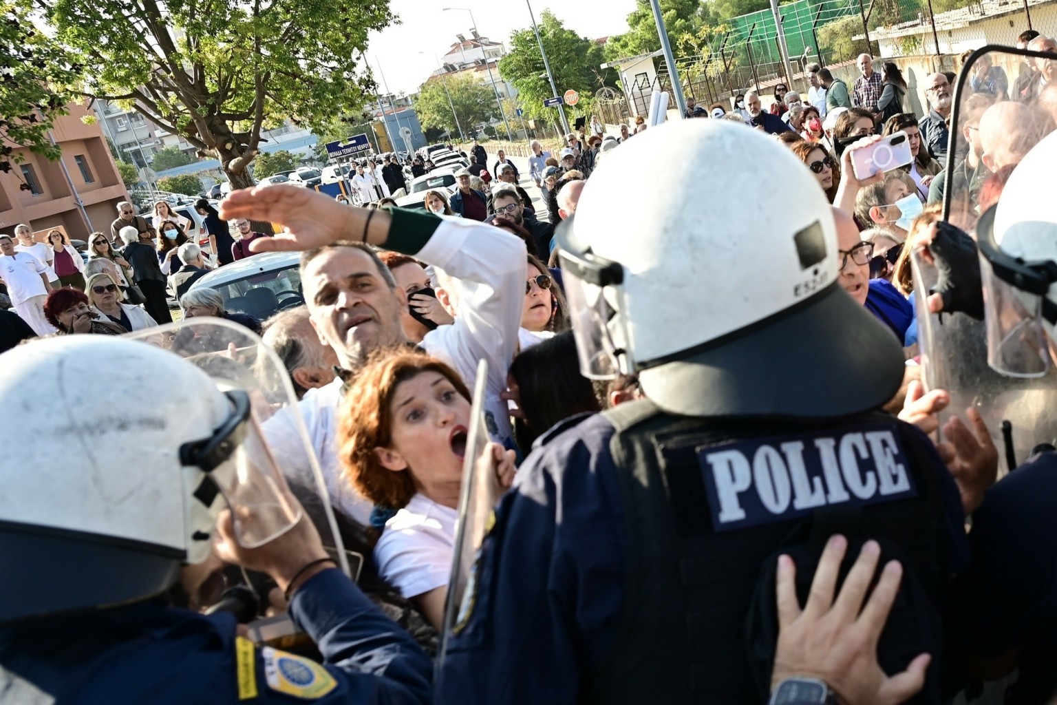 επεισόδια