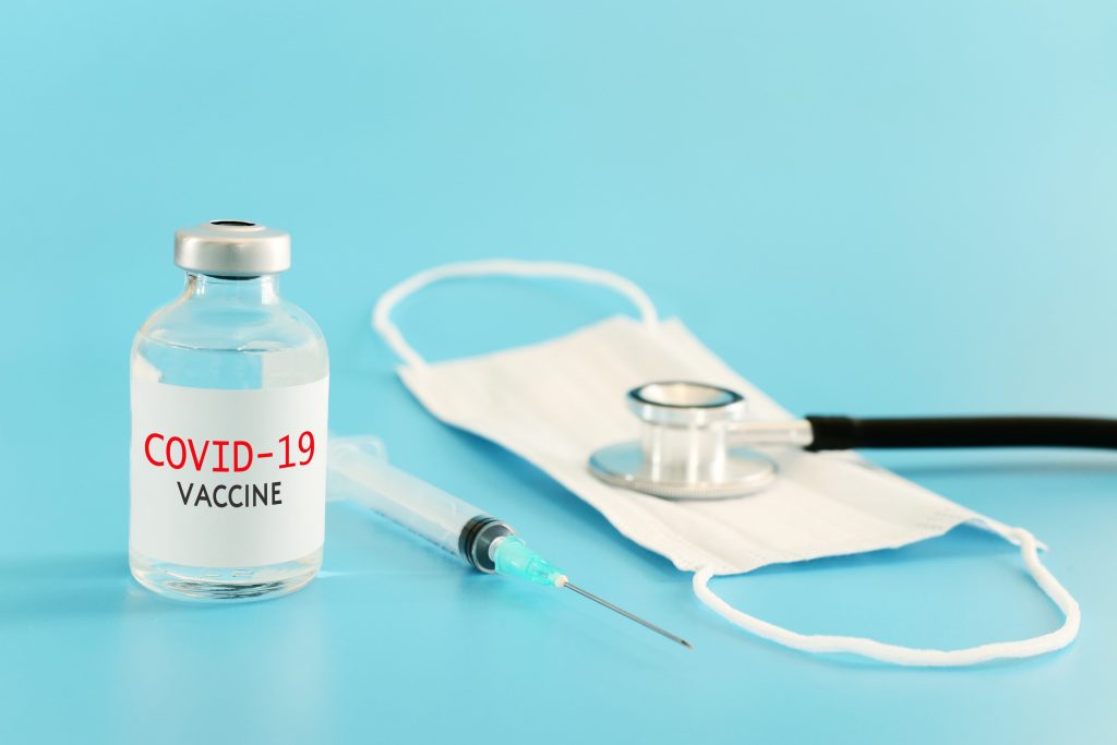 Οι ασθενείς με καρκίνο που έκαναν mRNA εμβόλιο COVID παρουσίασαν σημαντικά αυξημένο προσδόκιμο ζωής – Τι έδειξε νέα μελέτη