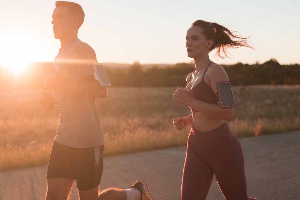Άσκηση: Σε ποια ηλικία μπορεί να μειώσει τον κίνδυνο για άνοια έως και κατά 45% – Νέα μελέτη