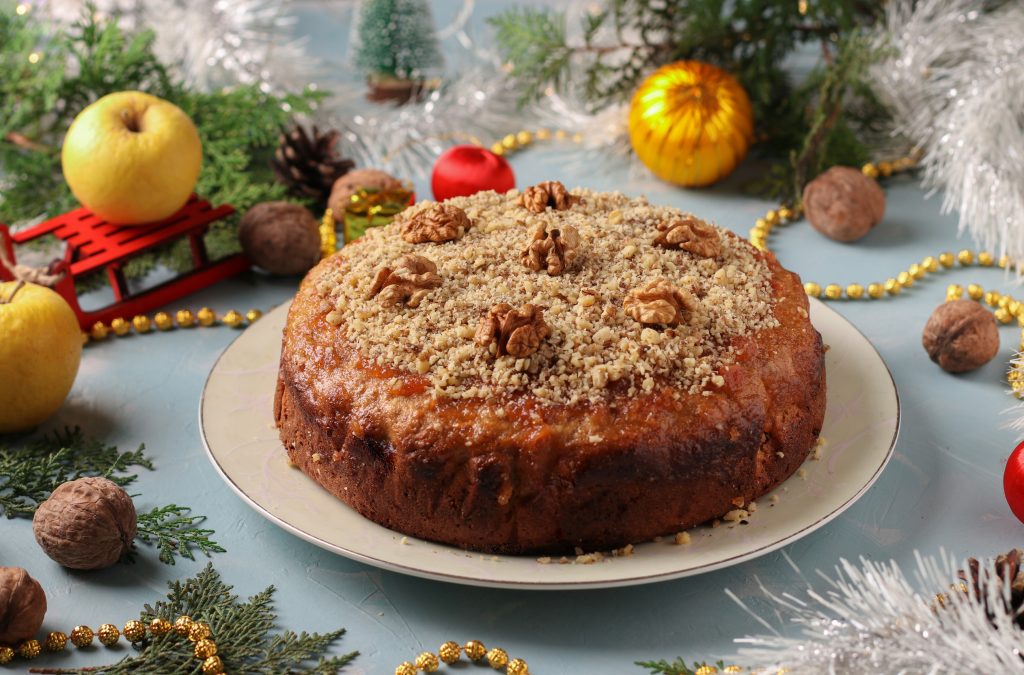 Κέικ μήλου: Το μυστικό υλικό για αξέχαστη γεύση που προτείνει Bρετανίδα σεφ – Θα μυρίσει το σπίτι σας Χριστούγεννα