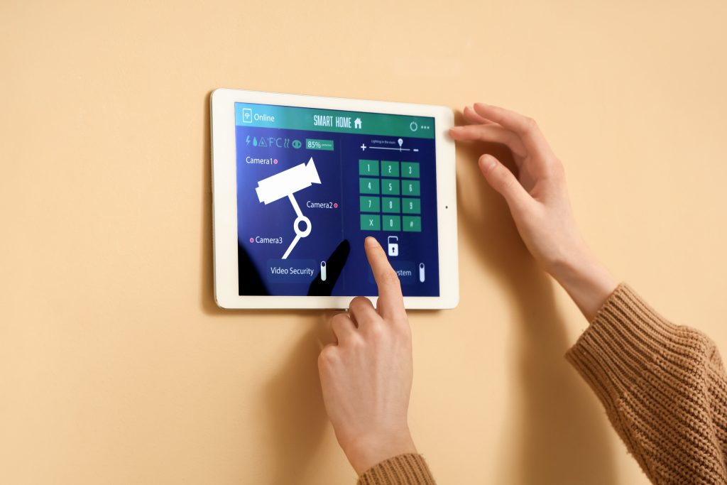 Οι διαρρήκτες δεν χρειάζονται καν να μπουν μέσα – 6 tips για να σώσετε το σπίτι σας