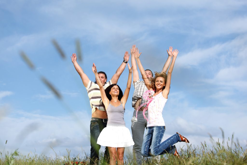 Ειδικός αποκαλύπτει το εύκολο μυστικό για να νιώθουμε ευτυχισμένοι