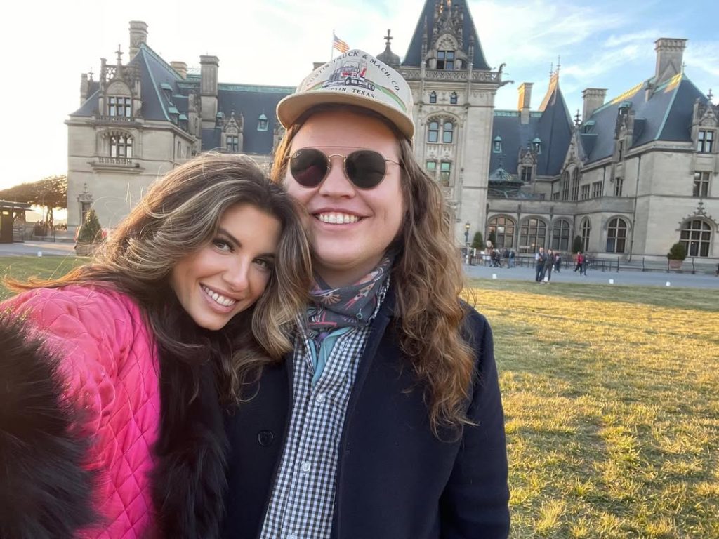 Η σύζυγός του Marcus King τον ανάγκασε να κάνει τεστ για ΣΜΝ μετά το πρώτο τους ραντεβού: «Πρέπει να πας να ελεγχθείς»