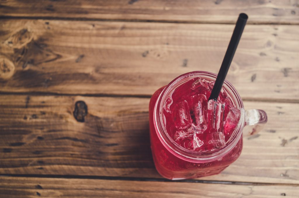 Ο ρουμπινένιος χυμός που μπορεί να μειώσει τη φλεγμονή, να προστατεύσει από λοιμώξεις και να ενισχύσει την καρδιά