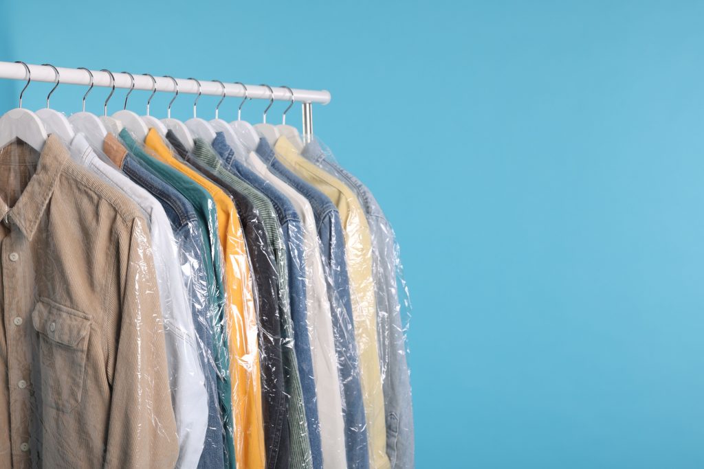 Προειδοποίηση από τους επιστήμονες: Το στεγνό καθάρισμα των ρούχων μπορεί να τριπλασιάσει τον κίνδυνο ηπατικής βλάβης