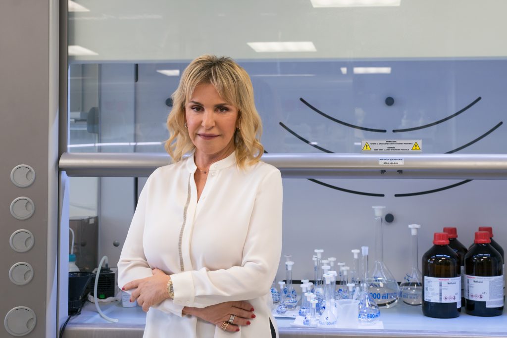 Βραβείο επιχειρηματικότητας, επιστήμης & κοινωνικής προσφοράς στην Ιουλία Τσέτη, από την ΠΕΦΝΙ