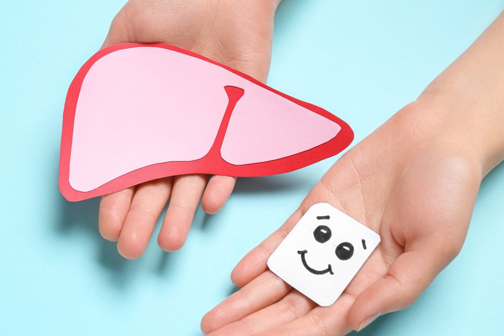 2 νόστιμες συνταγές για να κάνετε αποτοξίνωση στο συκώτι φυσικά