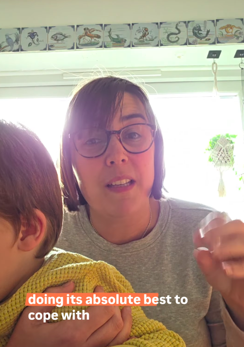 Πρέπει να στέλνετε το παιδί σας στο σχολείο αν δεν θέλει να πάει; Ειδικός ανατρέπει τα όσα πιστεύουμε