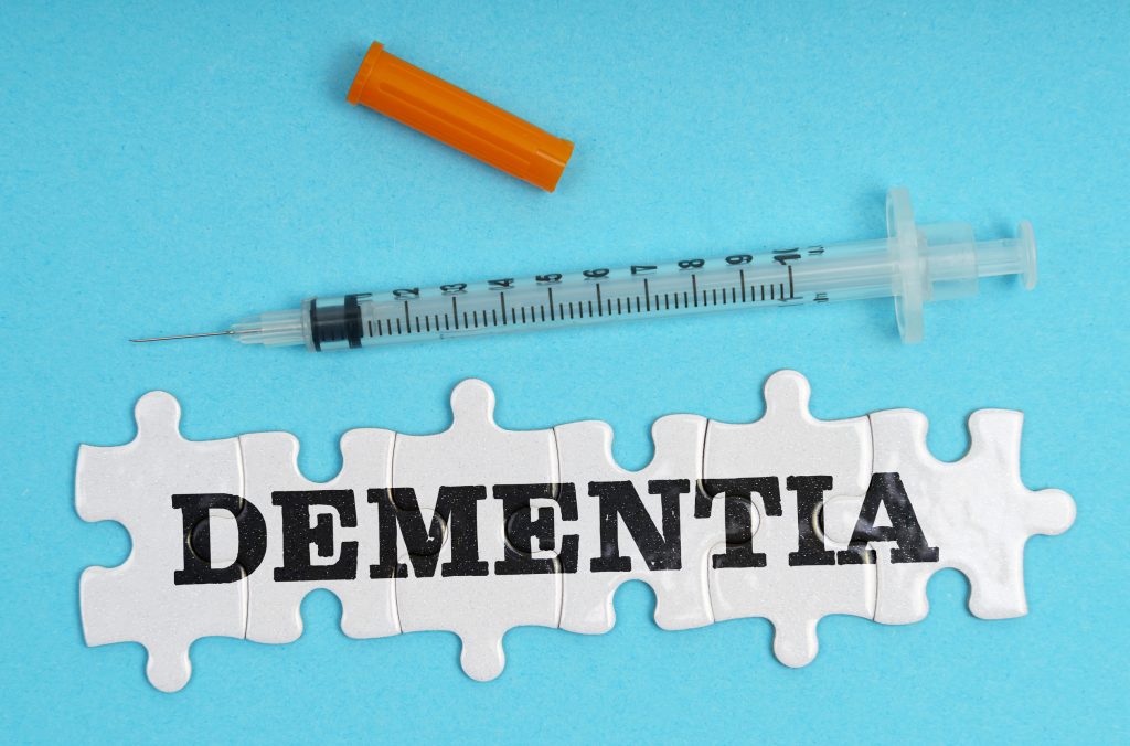 Άνοια: Κοινό εμβόλιο μπορεί να επιβραδύνει τη νόσο και να μειώσει τον κίνδυνο θανάτου κατά 30%