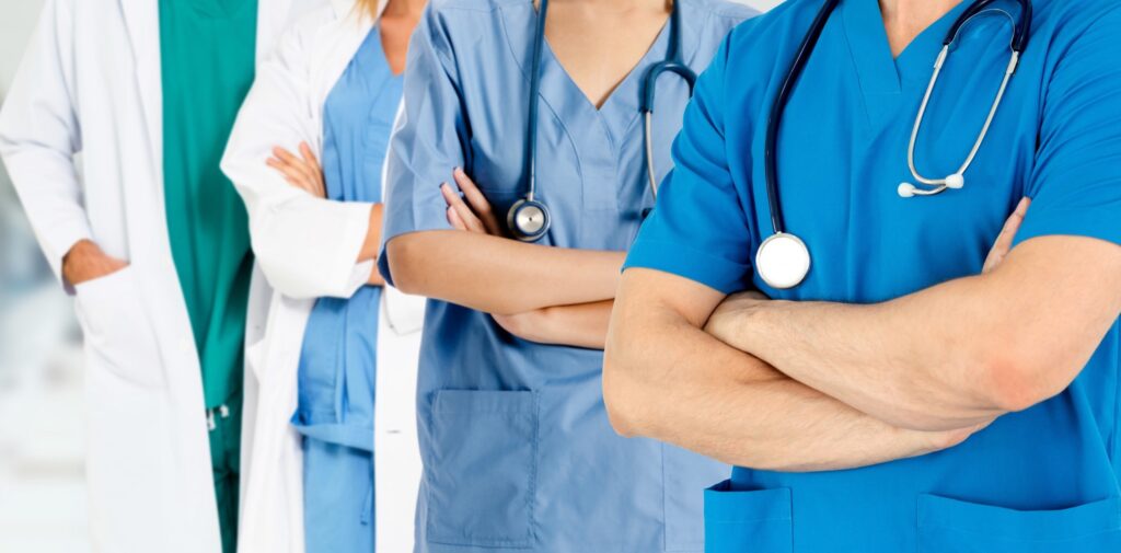 Παθολόγοι: καταγγέλλουν αποκλεισμούς και θεσμοθετημένη ανισότητα στη διαχείριση της παχυσαρκίας