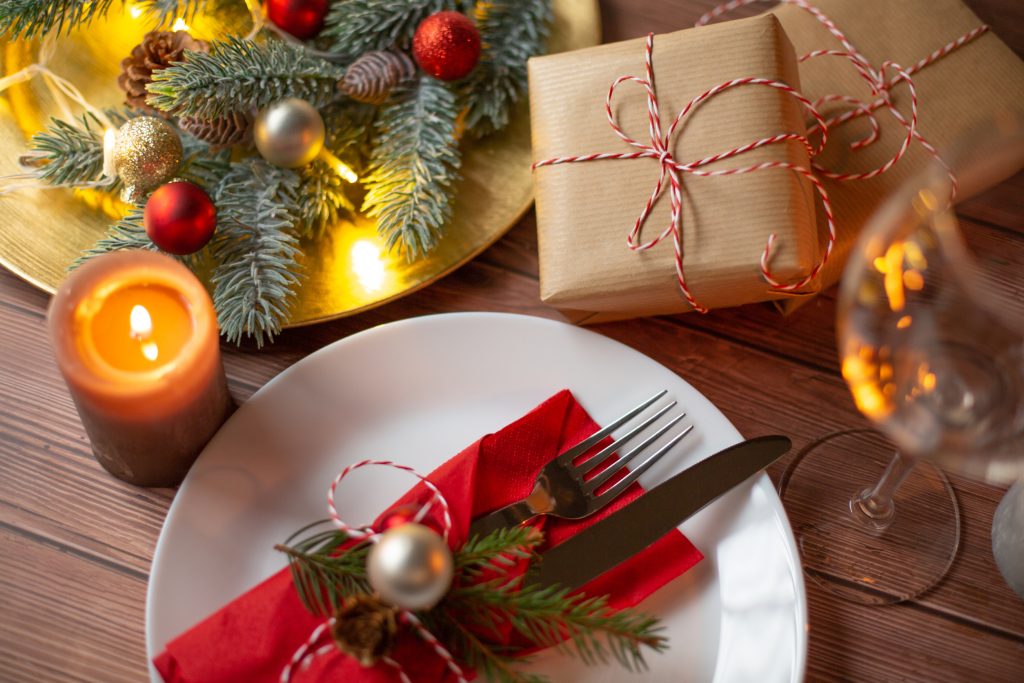 ΕΟΔΥ: Οι «χρυσές» συμβουλές για να απολαύσουμε το Χριστουγεννιάτικο τραπέζι χωρίς υπερβολές