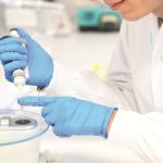 DEMO: Πρωτοπορεί στη βιοτεχνολογία και εκπαιδεύει νέους επιστήμονες