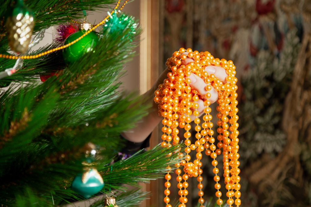 Ποια είναι η ακριβής ημερομηνία για να ξεστολίσουμε το χριστουγεννιάτικο δέντρο – Φέρνει τύχη και ευημερία