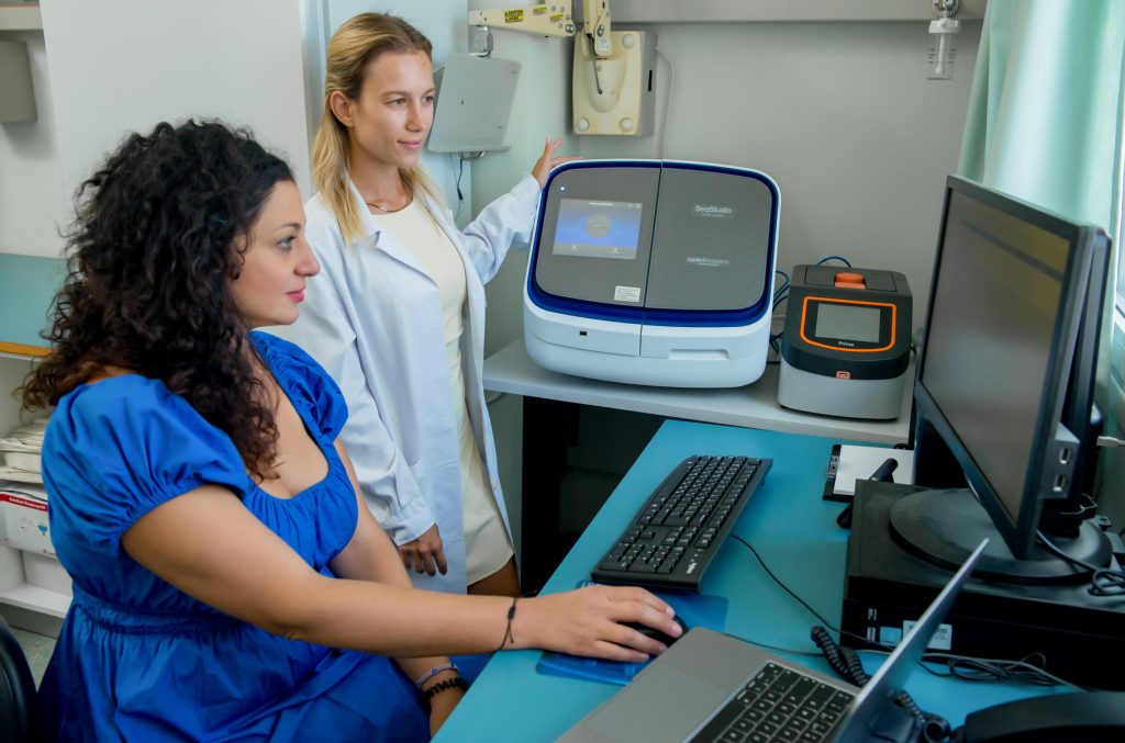 Νεογνικός γενωμικός έλεγχος για σπάνιες παθήσεις στο νοσοκομείο Παπαγεωργίου