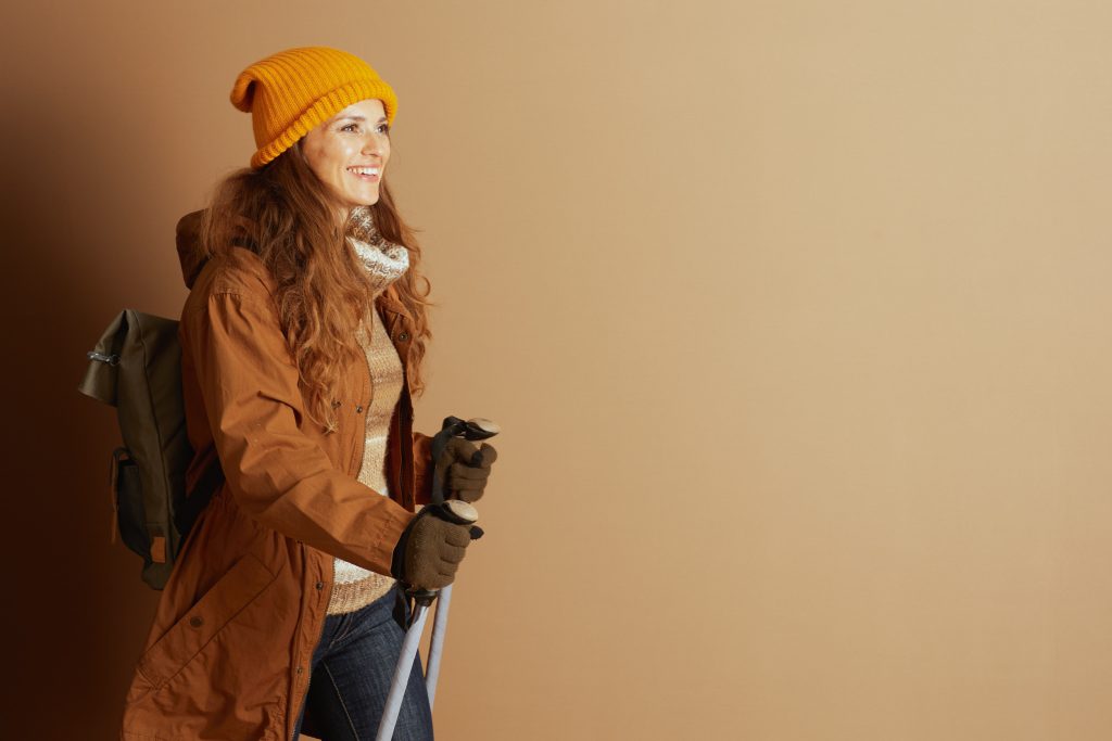 Rucking: Τι πρέπει να γνωρίζετε για το νέο trend στο περπάτημα – Αυξάνει αντοχή, δύναμη και καίει θερμίδες