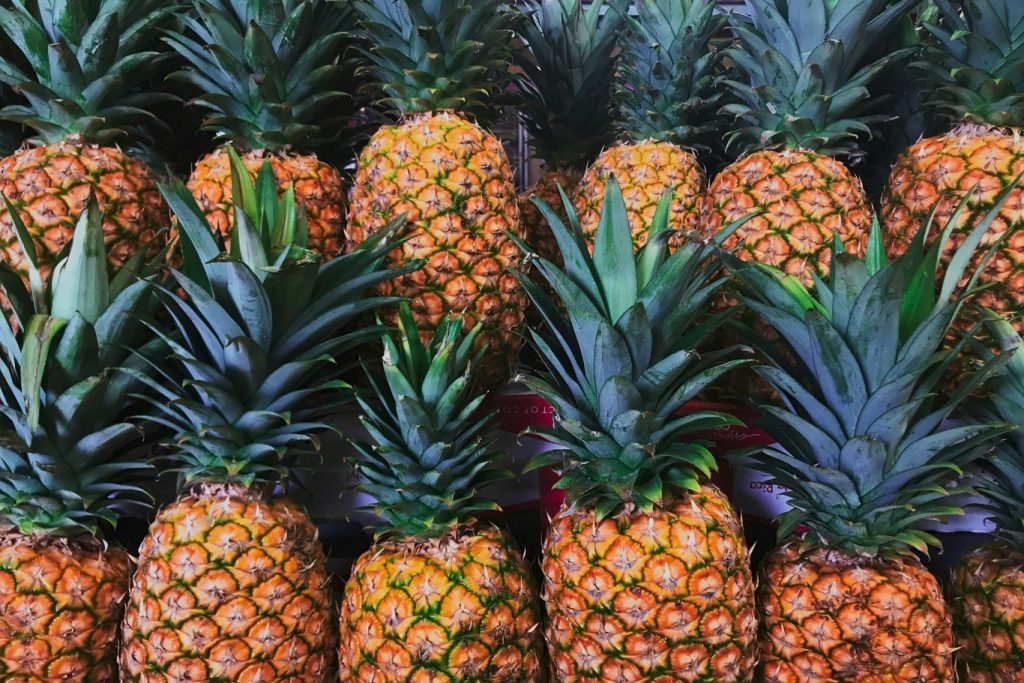 Το ζουμερό τροπικό φρούτο που μπορεί να ενισχύσει την απορρόφηση του σιδήρου και να ανακουφίσει από τα συμπτώματα της αρθρίτιδας